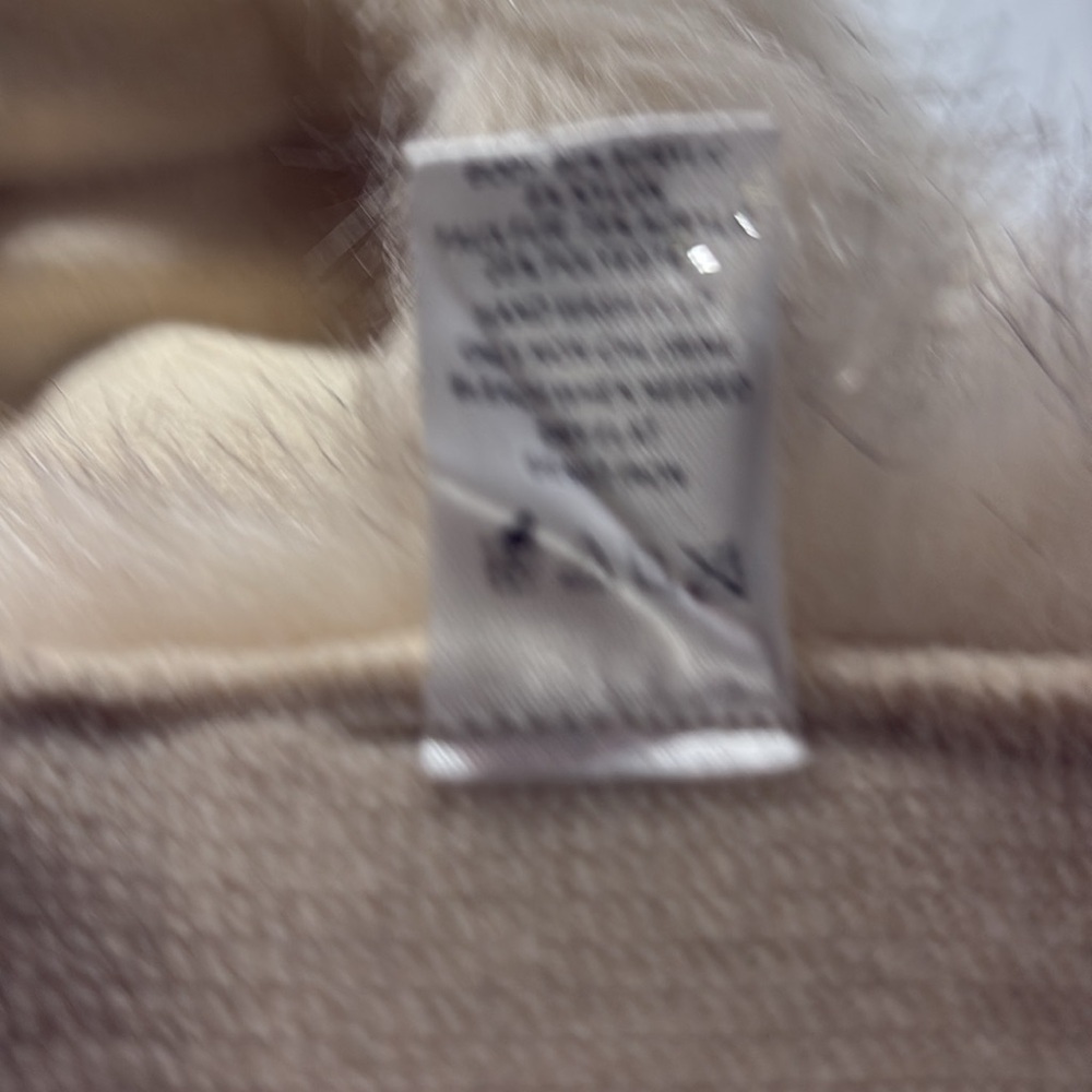 This & That fur trimmed cape - Picture 9 of 10